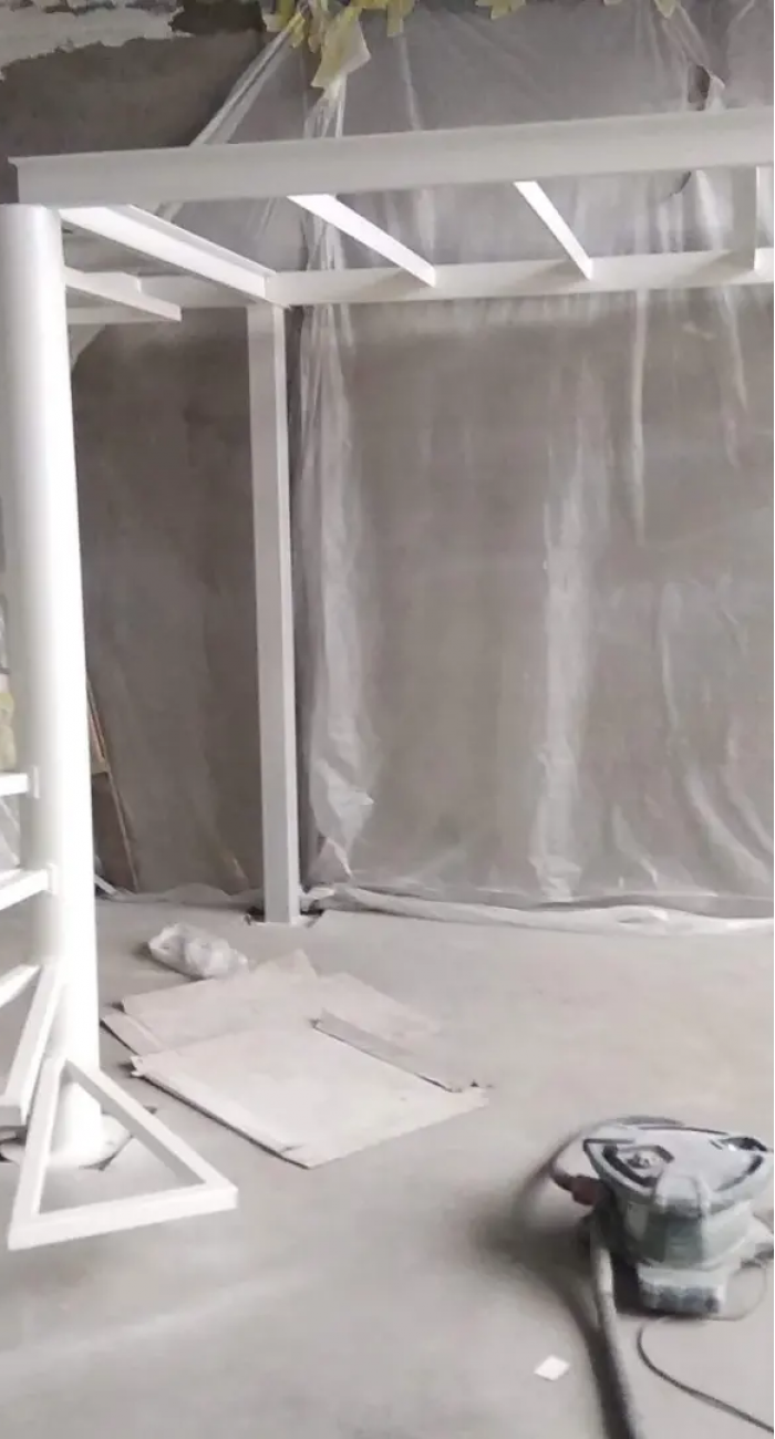 Лестница металлическая на второй этаж