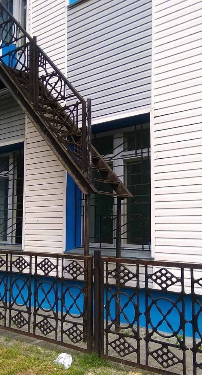 Лестница металлическая уличная