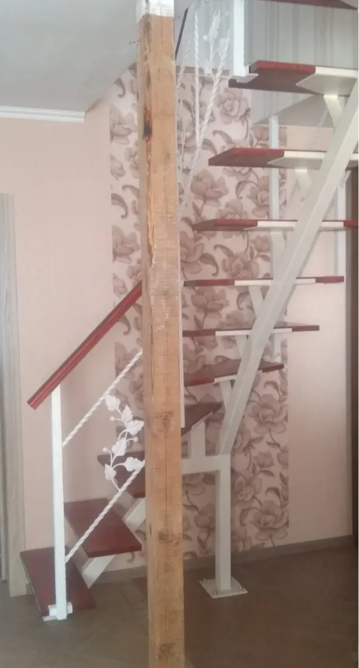 Лестница металлическая на второй этаж
