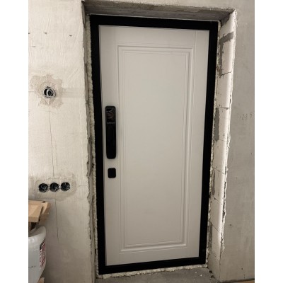 Входная дверь ГРАНИТ ПИАНО СМАРТ-56